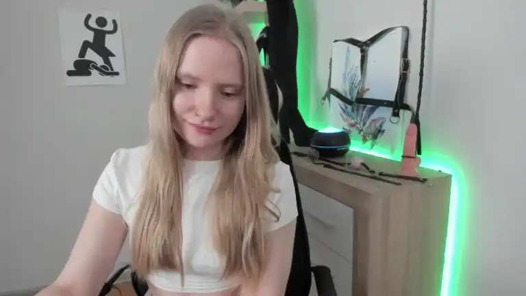 Nancyxstar – Streamate Live Video – 2025-01-21 03:22:46