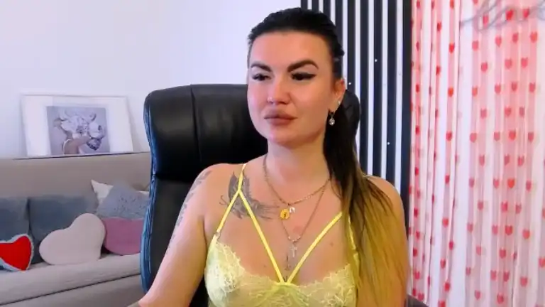 Raquelbella – Streamate Live Video – 2025-06-15 03:47:06