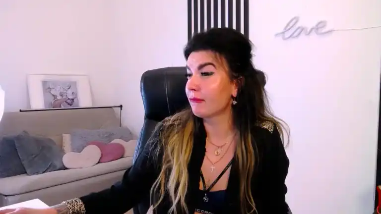 Raquelbella – Streamate Live Video – 2025-05-19 12:44:33