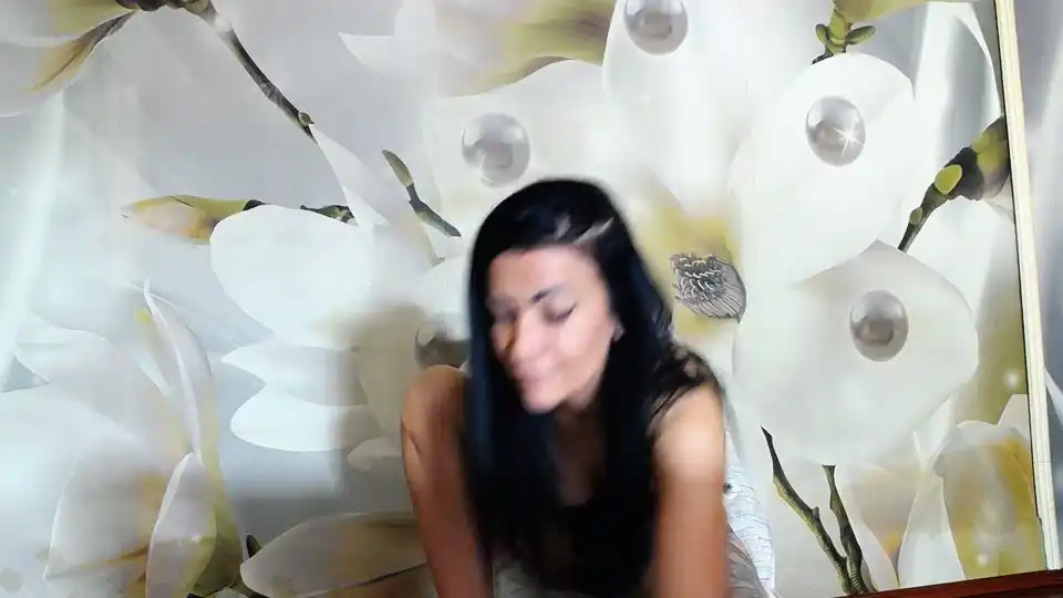 Andrad – Xlovecam Live Video – 2026-05-05 00:38:34