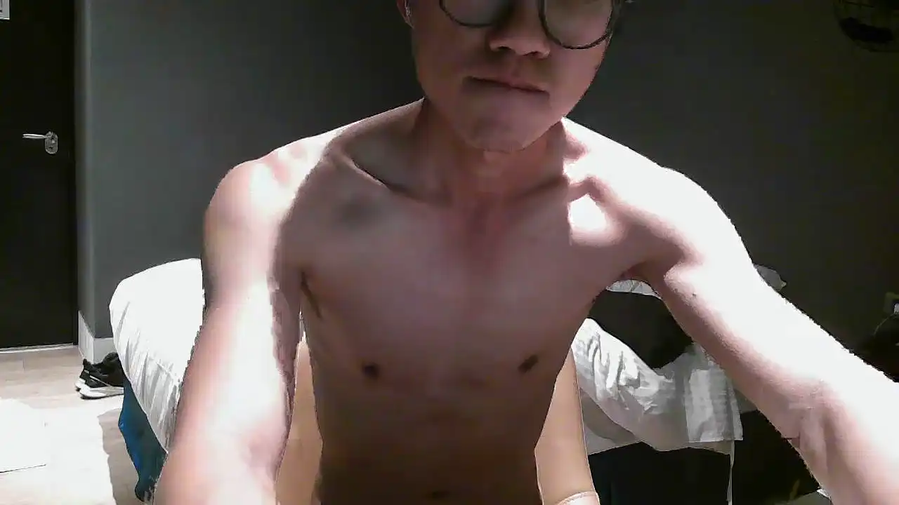 Y0w0y – Cam4 Live Video – 2026-02-14 07:44:25
