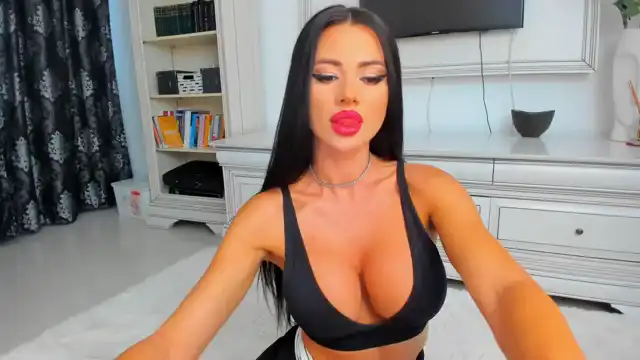Emmazing_ – Myfreecams Live Video – 2025-03-04 00:10:09