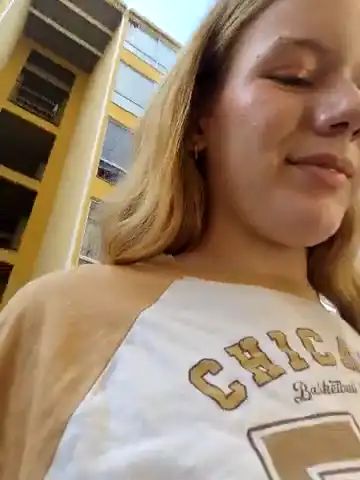 Nicolecut – Stripchat Live Video – 2025-06-15 22:40:03