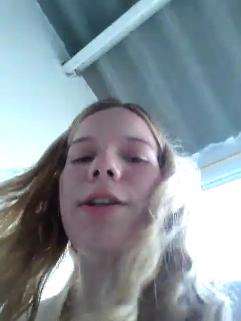 Nicolecut – Stripchat Live Video – 2025-04-25 19:38:47