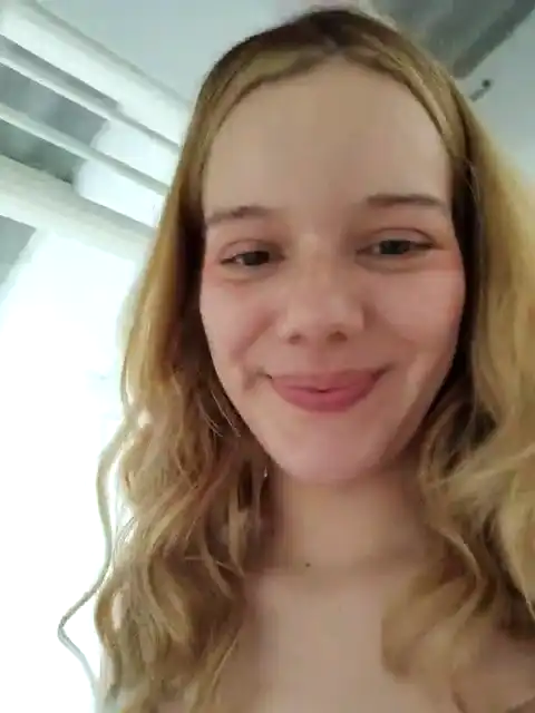 Nicolecut – Stripchat Live Video – 2026-06-15 12:15:55