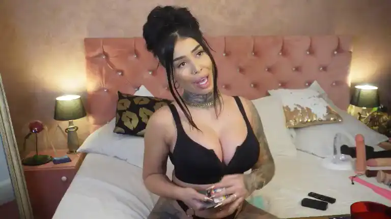 Aariss – Streamate Live Video – 2025-08-20 12:30:17