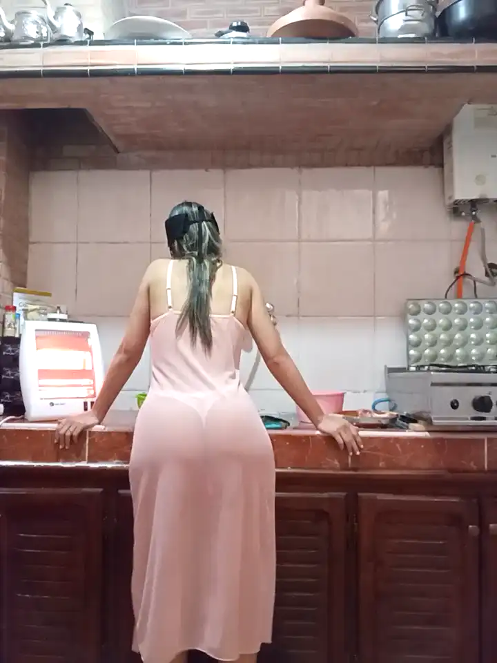 Asil_sexy – Stripchat Live Video – 2025-05-04 19:48:43