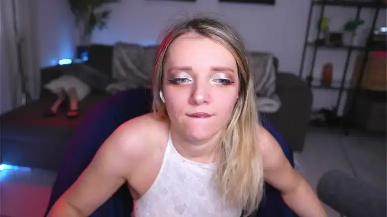 Magneticamy – Streamate Live Video – 2025-07-14 11:17:52