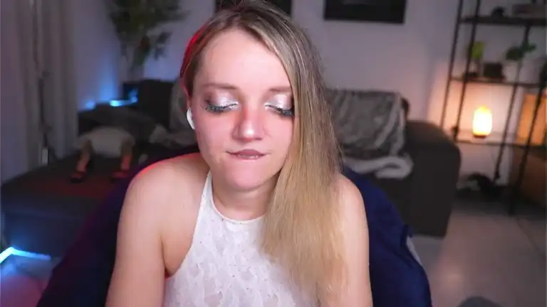 Magneticamy – Streamate Live Video – 2025-02-25 02:27:32