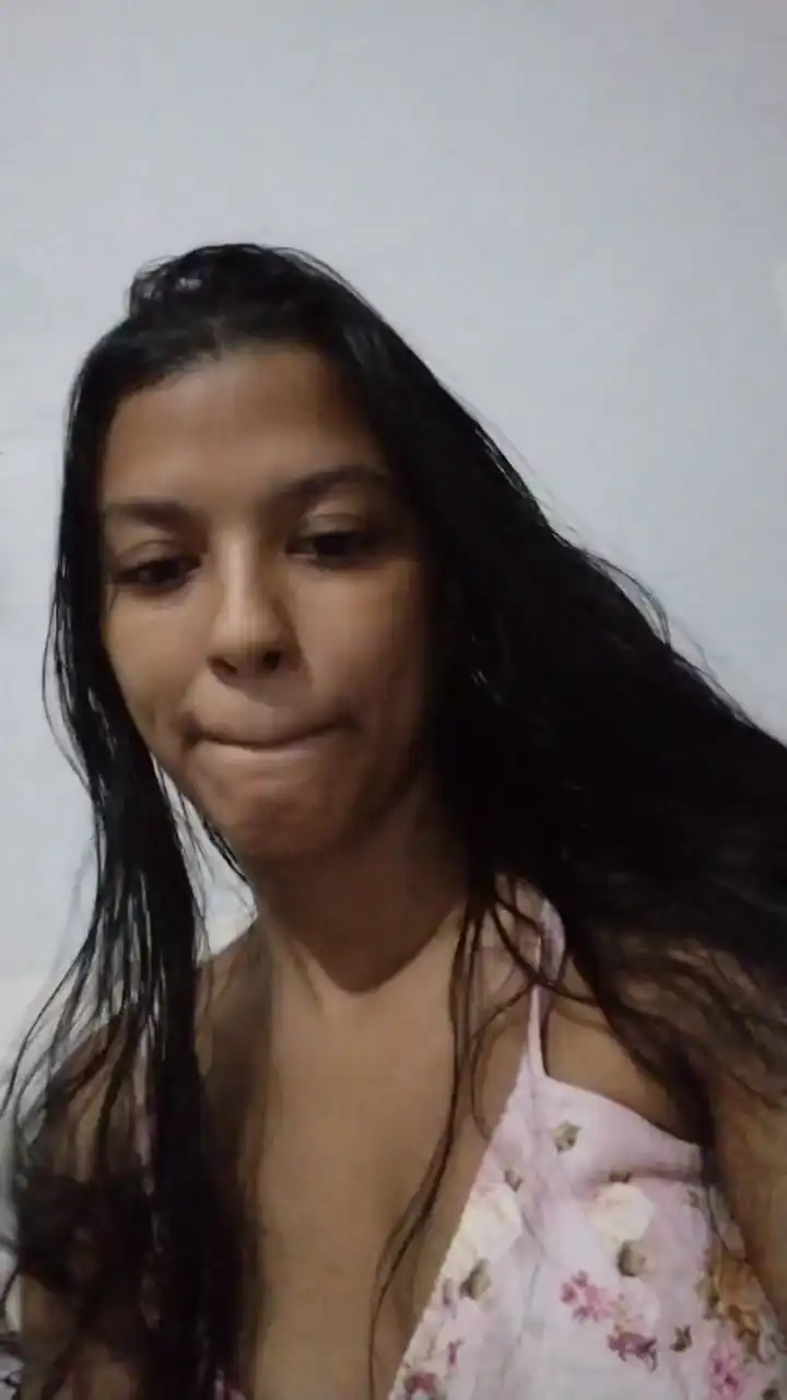 Malu_20 – Cam4 Live Video – 2025-02-23 21:08:45