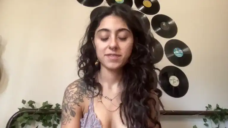Valeriarose53 – Streamate Live Video – 2025-02-02 07:48:34