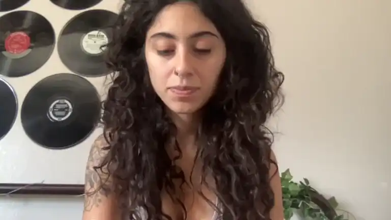Valeriarose53 – Streamate Live Video – 2025-01-23 21:56:29