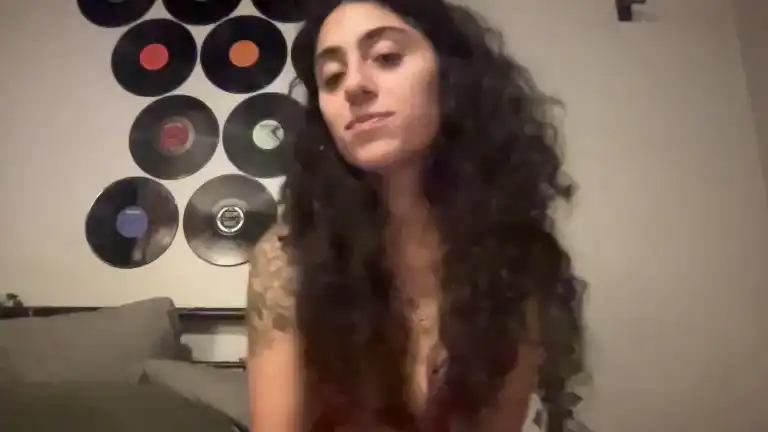 Valeriarose53 – Streamate Live Video – 2025-05-23 23:12:20