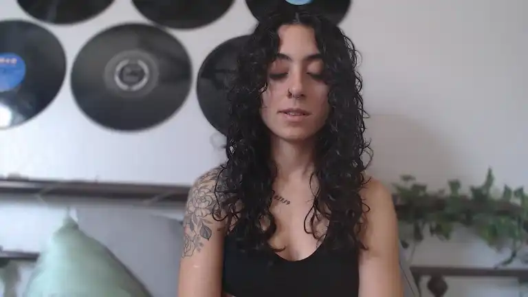 Valeriarose53 – Streamate Live Video – 2025-03-20 23:51:51