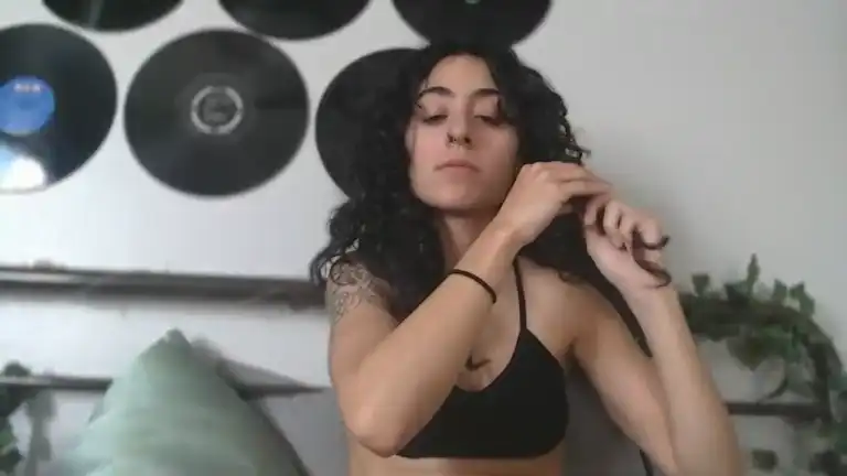 Valeriarose53 – Streamate Live Video – 2025-04-05 00:35:36