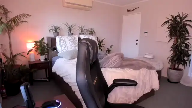 Alice_nz – Myfreecams Live Video – 2025-04-13 10:06:59