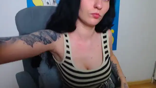 Allochka – Xlovecam Live Video – 2026-07-17 14:46:10