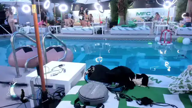 Cosmicneko – Myfreecams Live Video – 2025-05-03 22:44:31