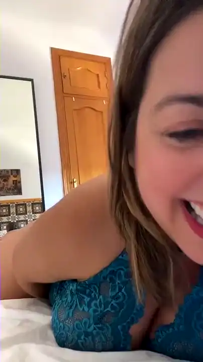 Emmanighter – Amateur.tv Live Video – 2025-11-27 10:32:01