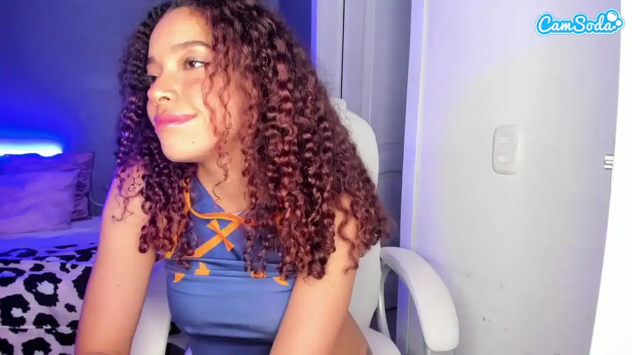 Mollyybloom – Camsoda Live Video – 2025-05-14 11:18:16