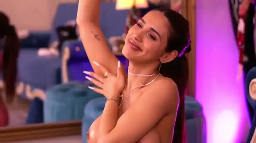Siennanoir – Stripchat Live Video – 2025-06-08 21:38:21