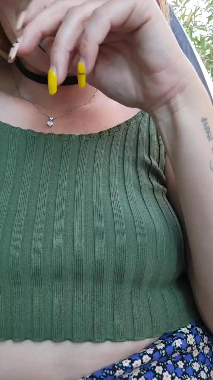 Xpetitecerix – Cam4 Live Video – 2025-07-18 14:40:31