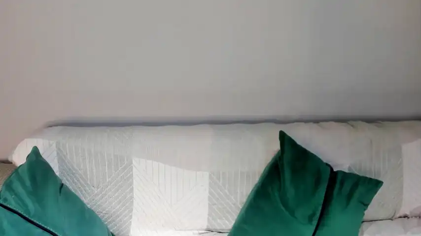 Aria_diaz – Chaturbate Live Video – 2025-04-28 00:24:44