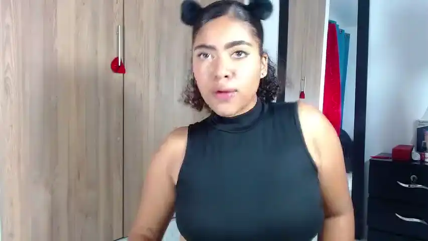 Arianabedoya – Amateur.tv Live Video – 2025-03-07 13:39:54