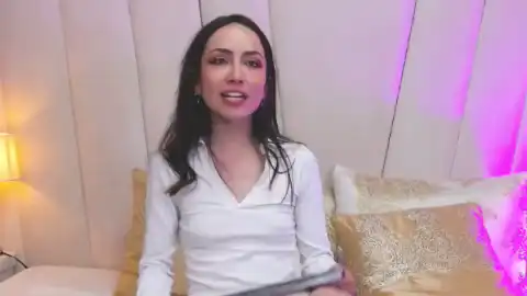 Emilie-tumbler – Flirt4free Live Video – 2025-04-24 05:24:00
