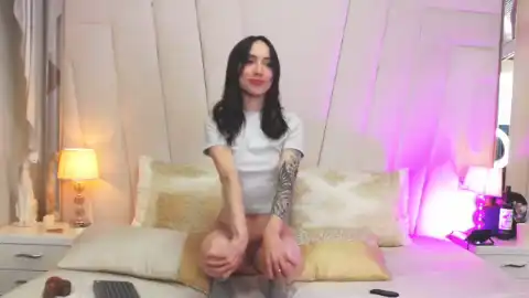 Emilie-tumbler – Flirt4free Live Video – 2025-01-18 09:49:03