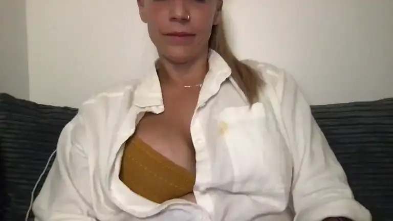 Vivianuk – Streamate Live Video – 2025-02-08 03:10:32