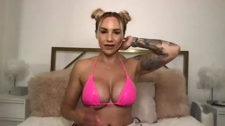 Vivianuk – Streamate Live Video – 2025-01-05 21:18:50
