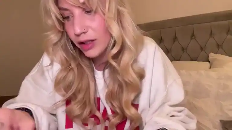 Vivianuk – Streamate Live Video – 2025-05-29 03:49:16