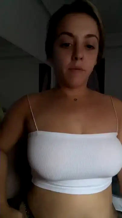 Abgrekivbidfjj – Amateur.tv Live Video – 2025-08-11 01:01:50