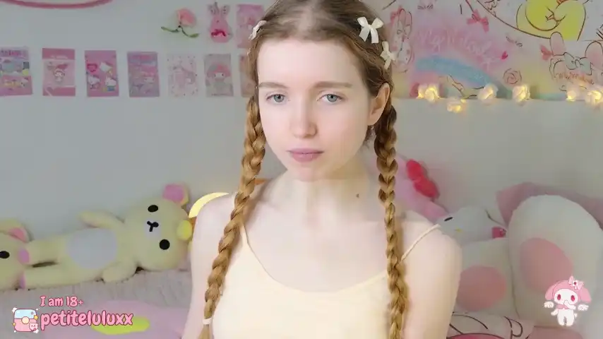 Petiteluluxx – Stripchat Live Video – 2025-03-30 19:02:19