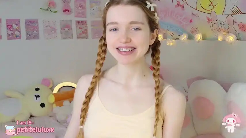 Petiteluluxx – Stripchat Live Video – 2026-05-22 06:10:37