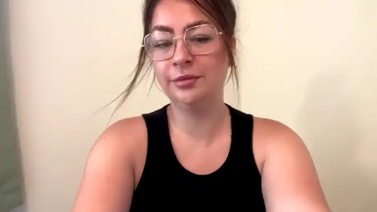 Robynuk – Streamate Live Video – 2025-05-18 09:52:31