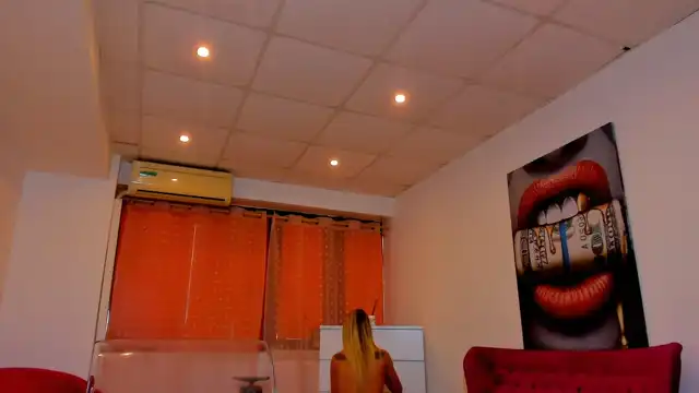 Annalegend – Myfreecams Live Video – 2025-03-04 13:19:33