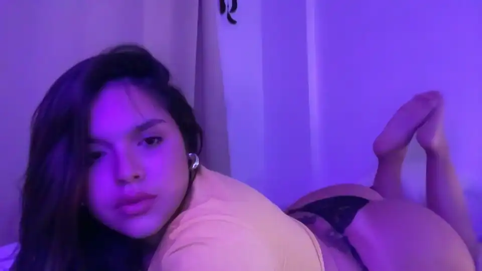 Larabae – Chaturbate Live Video – 2025-02-14 02:51:15