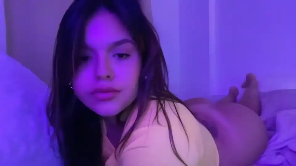 Larabae – Chaturbate Live Video – 2026-01-31 02:18:25
