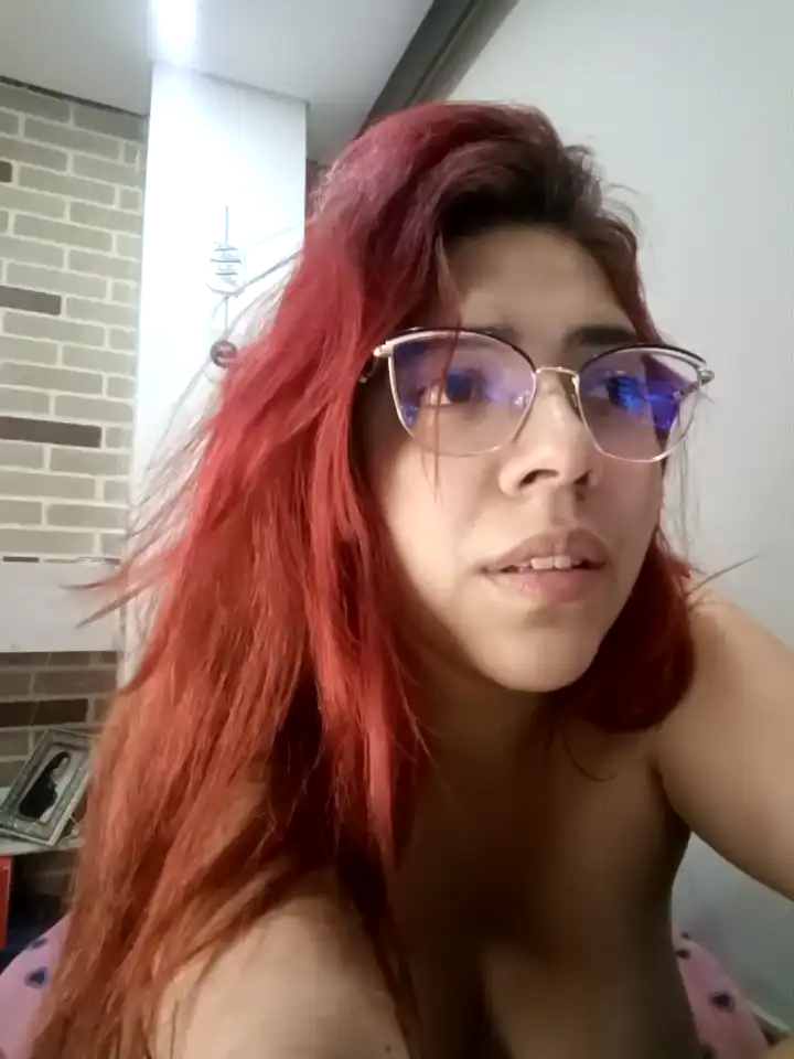 Rousse_collinss – Stripchat Live Video – 2025-06-04 22:35:16