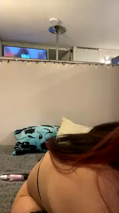 Touuuuuch – Amateur.tv Live Video – 2025-04-25 21:21:57