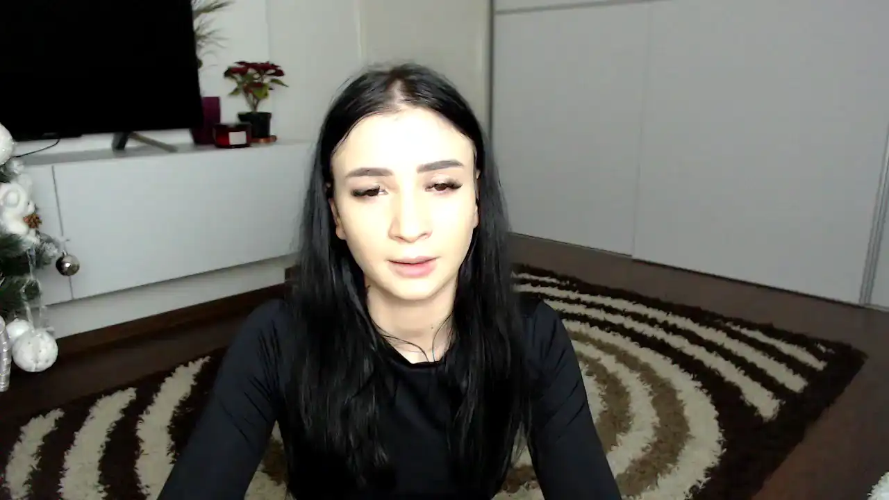 Emablu – Myfreecams Live Video – 2025-06-30 15:42:33