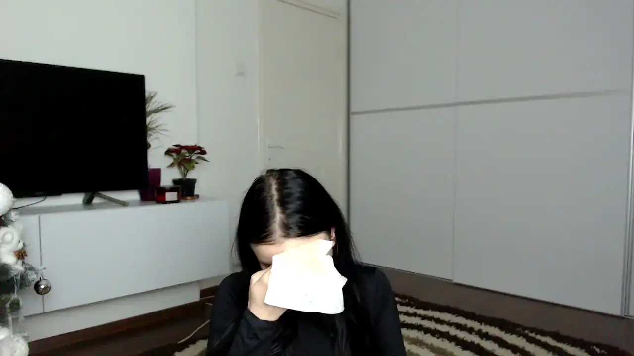 Emablu – Myfreecams Live Video – 2025-06-27 20:06:54