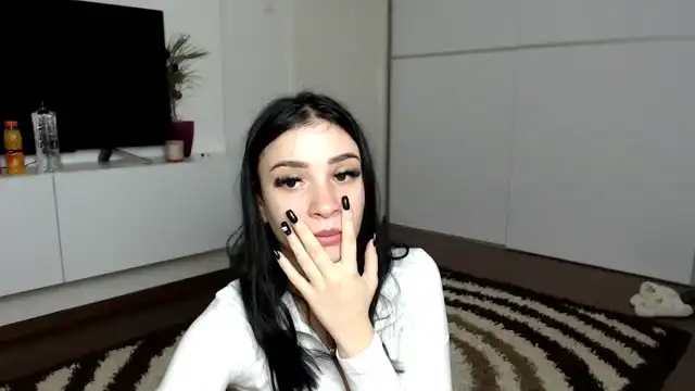 Emablu – Myfreecams Live Video – 2025-08-17 06:08:43