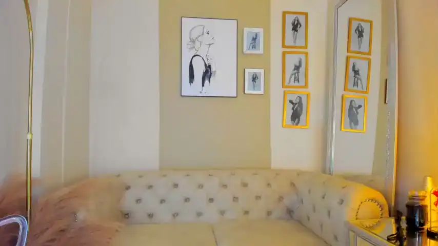 Jovanna_smith – Chaturbate Live Video – 2025-05-15 08:08:30