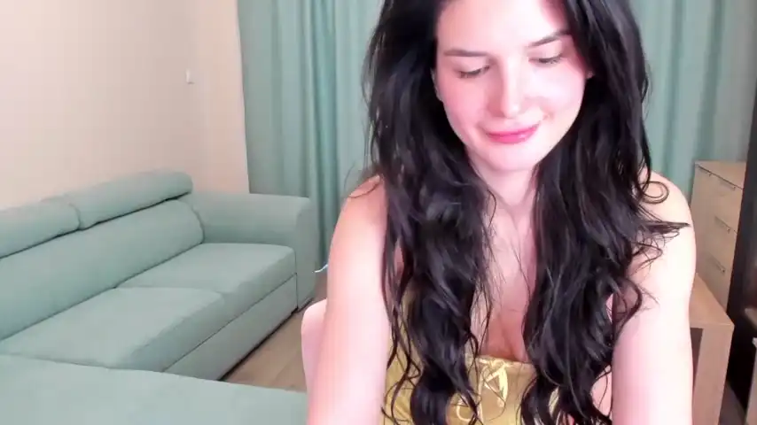Elaanna – Chaturbate Live Video – 2025-08-12 19:00:42