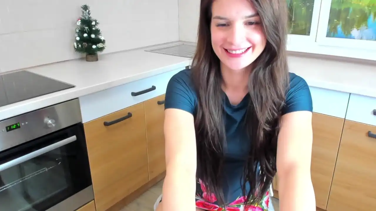 Elaanna – Chaturbate Live Video – 2025-06-16 07:52:13