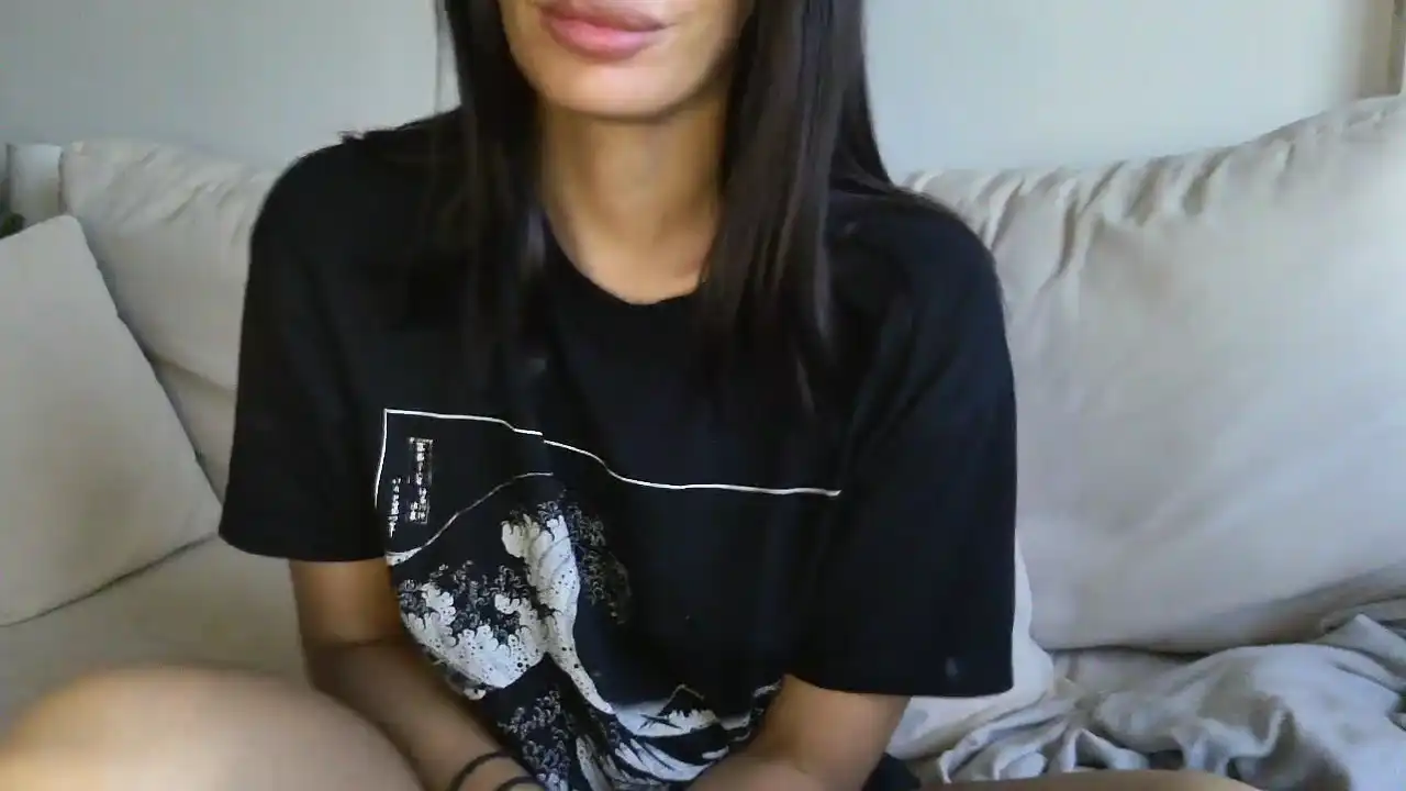 Cloe27 – Amateur.tv Live Video – 2025-08-15 19:20:56