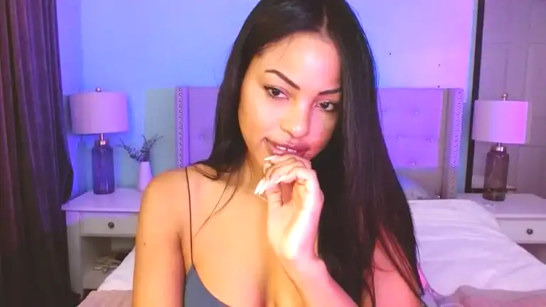 Ella777 – Streamate Live Video – 2025-02-06 19:01:08